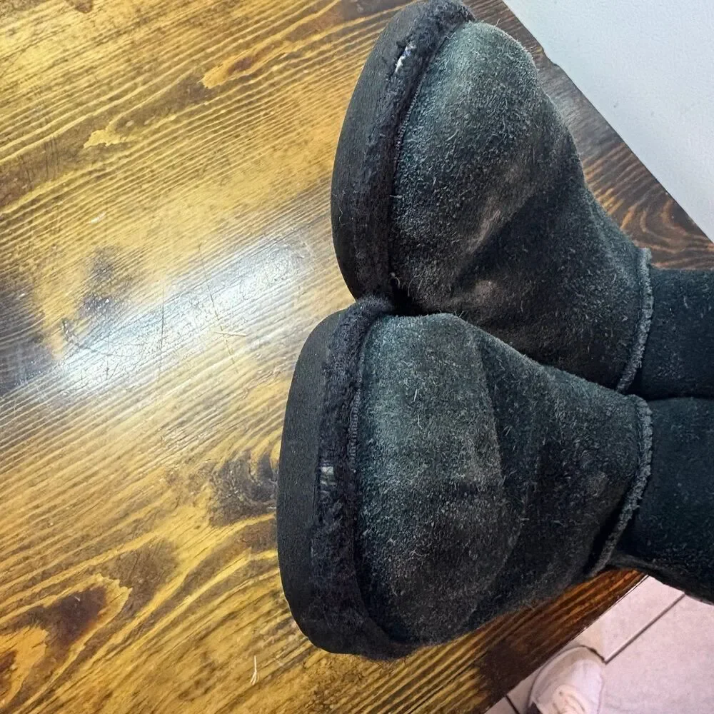 Ugg Black Boots Size‎ 2